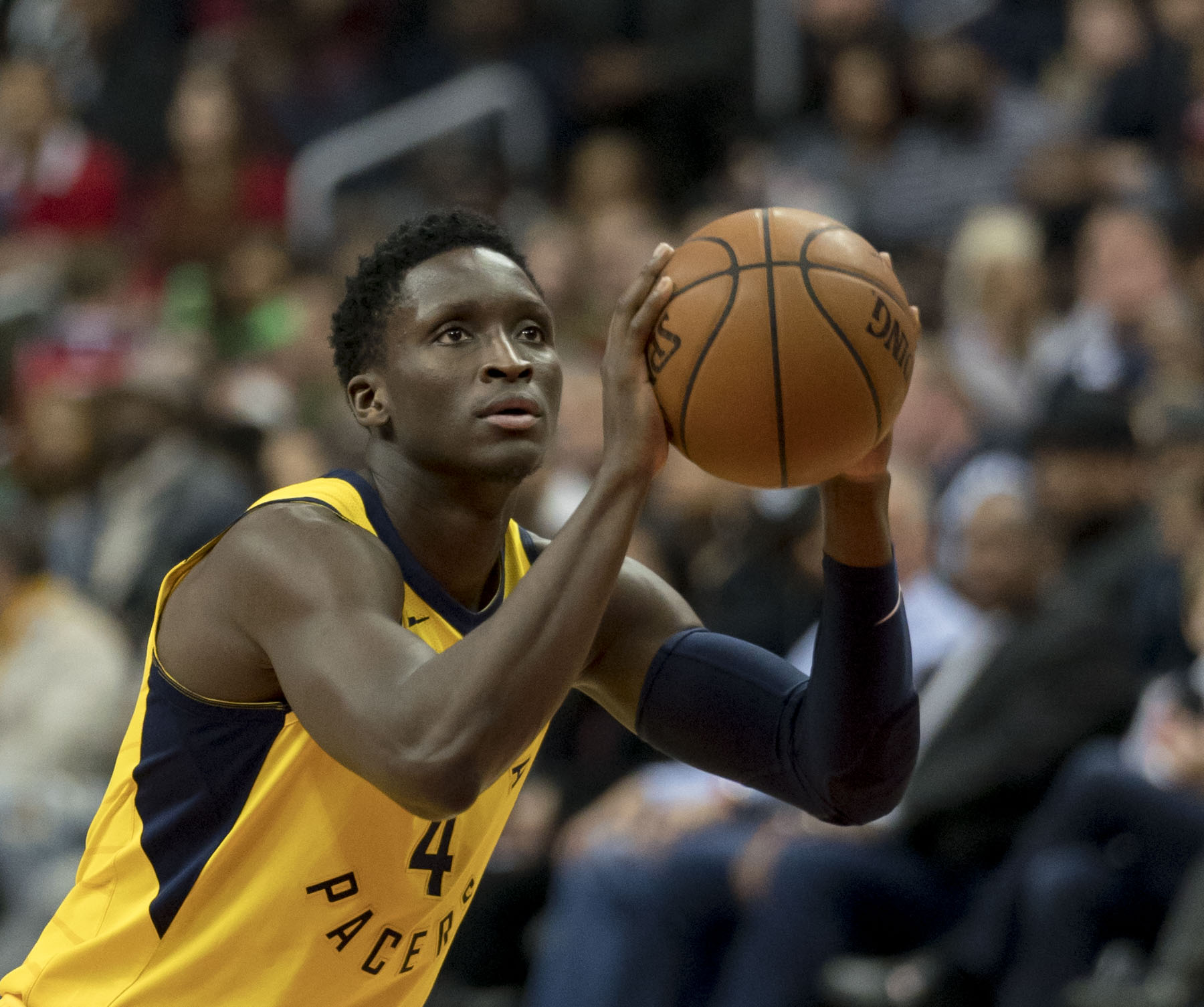 Victor Oladipo in an Indiana Pacers uniform in 2018.